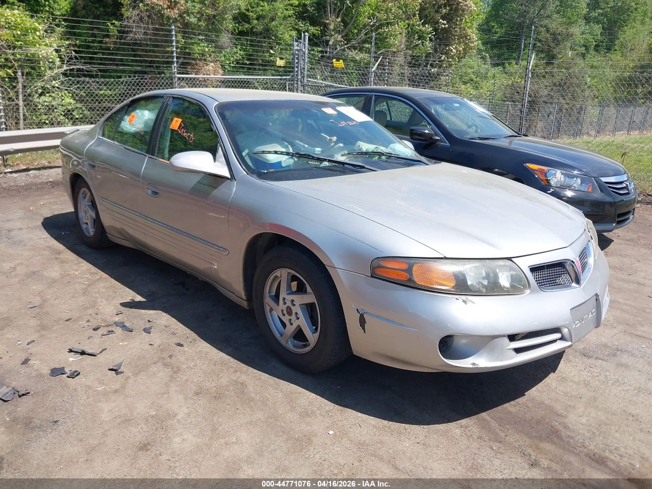1G2HX52K64U****** · 2004 PONTIAC BONNEVILLE SE