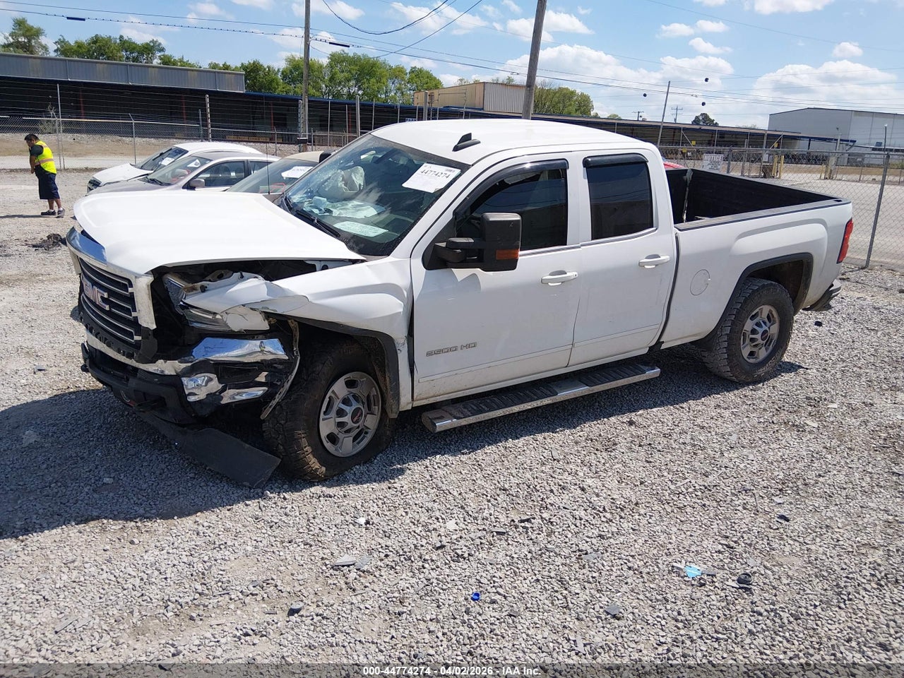 2017 GMC SIERRA 2500HD SLE · 2/11