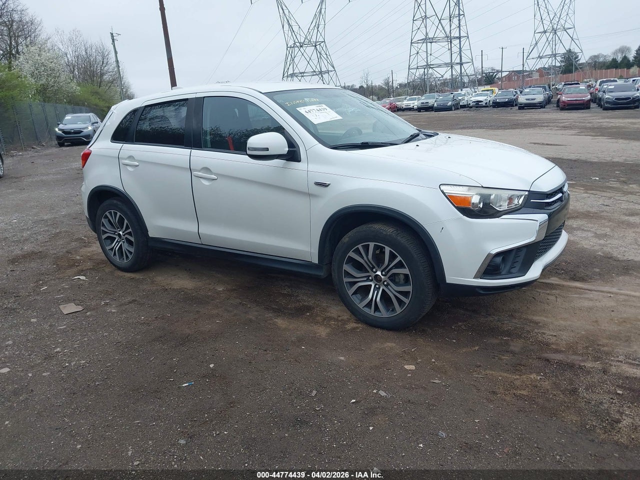 JA4AP3AUXJU****** · 2018 MITSUBISHI OUTLANDER SPORT 2.0 ES/2.0 LE