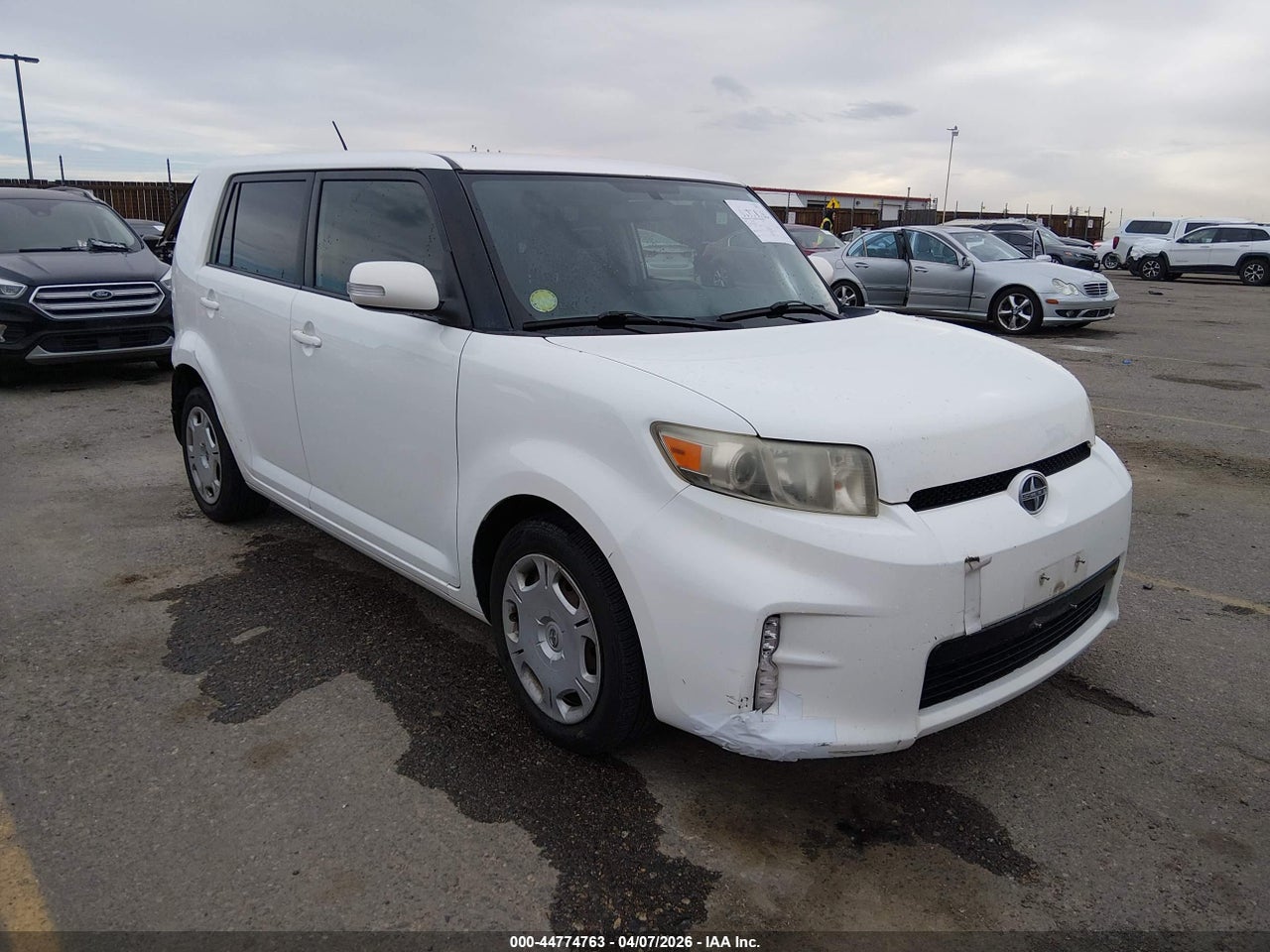 JTLZE4FE2DJ****** · 2013 SCION XB