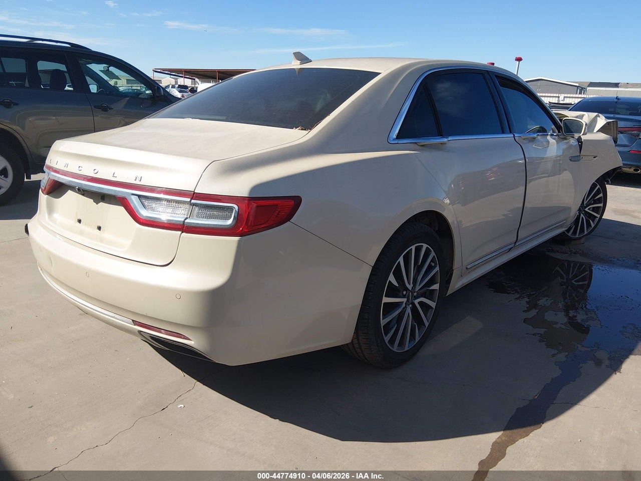2018 LINCOLN CONTINENTAL SELECT · 4/10