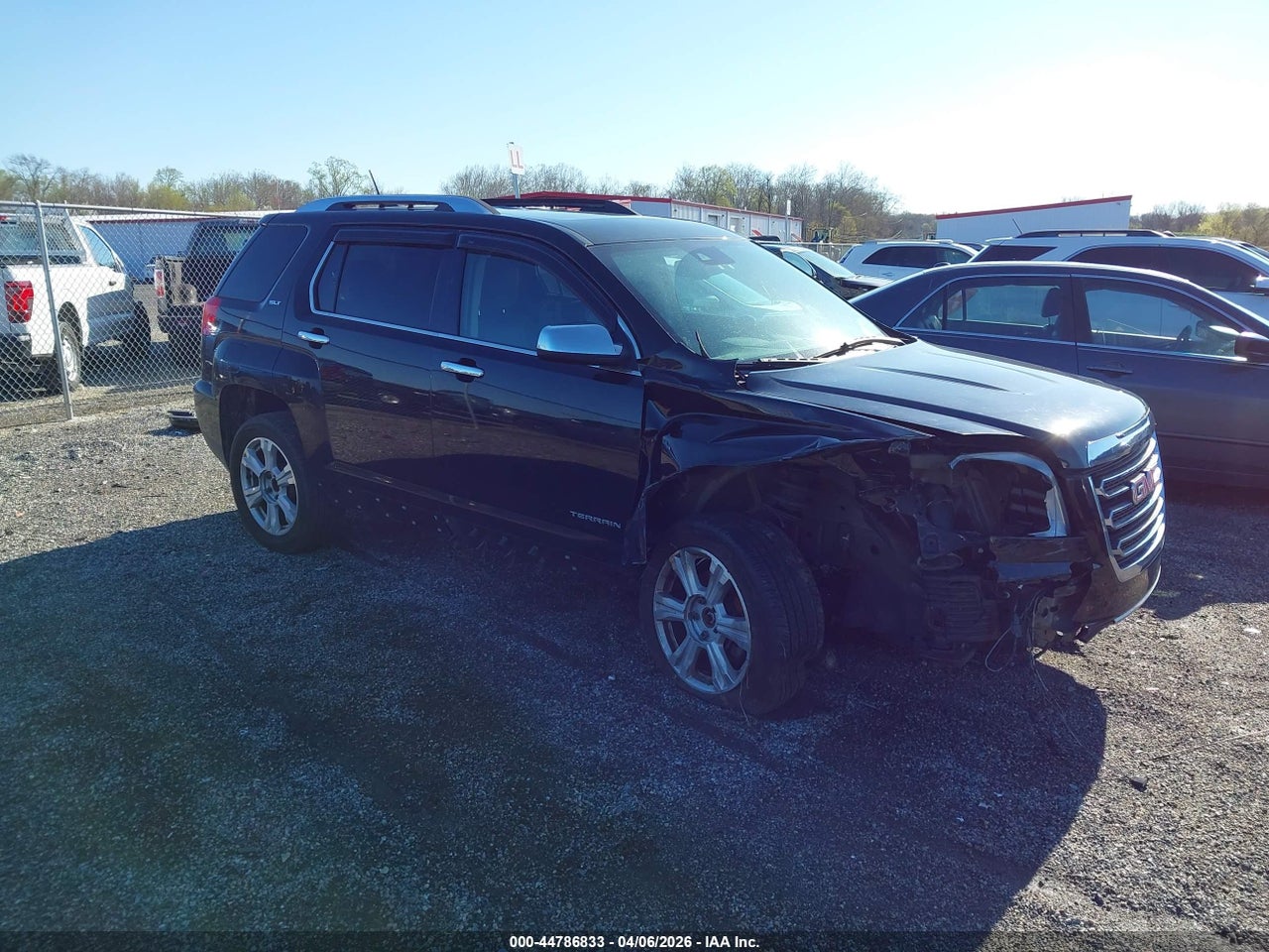 2GKFLPE36H6****** · 2017 GMC TERRAIN SLT