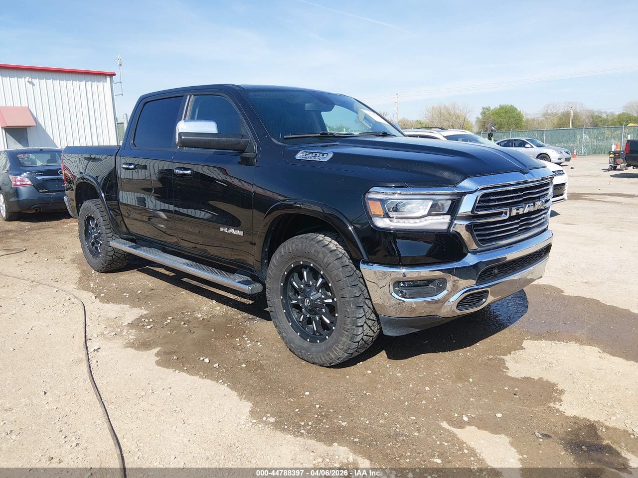 1C6SRFJT0KN****** · 2019 RAM 1500 LARAMIE  4X4 5'7 BOX