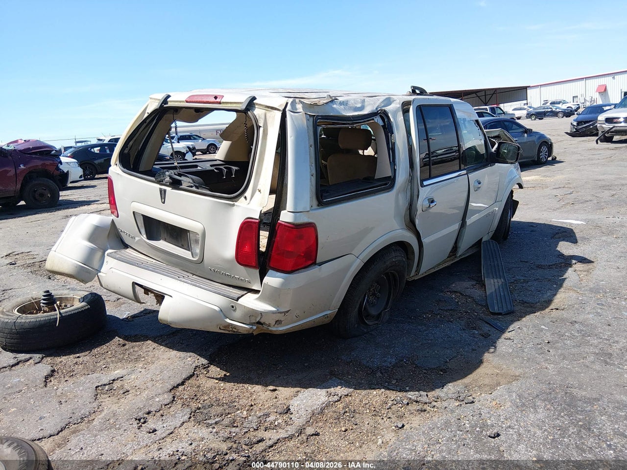 2005 LINCOLN NAVIGATOR · 4/11