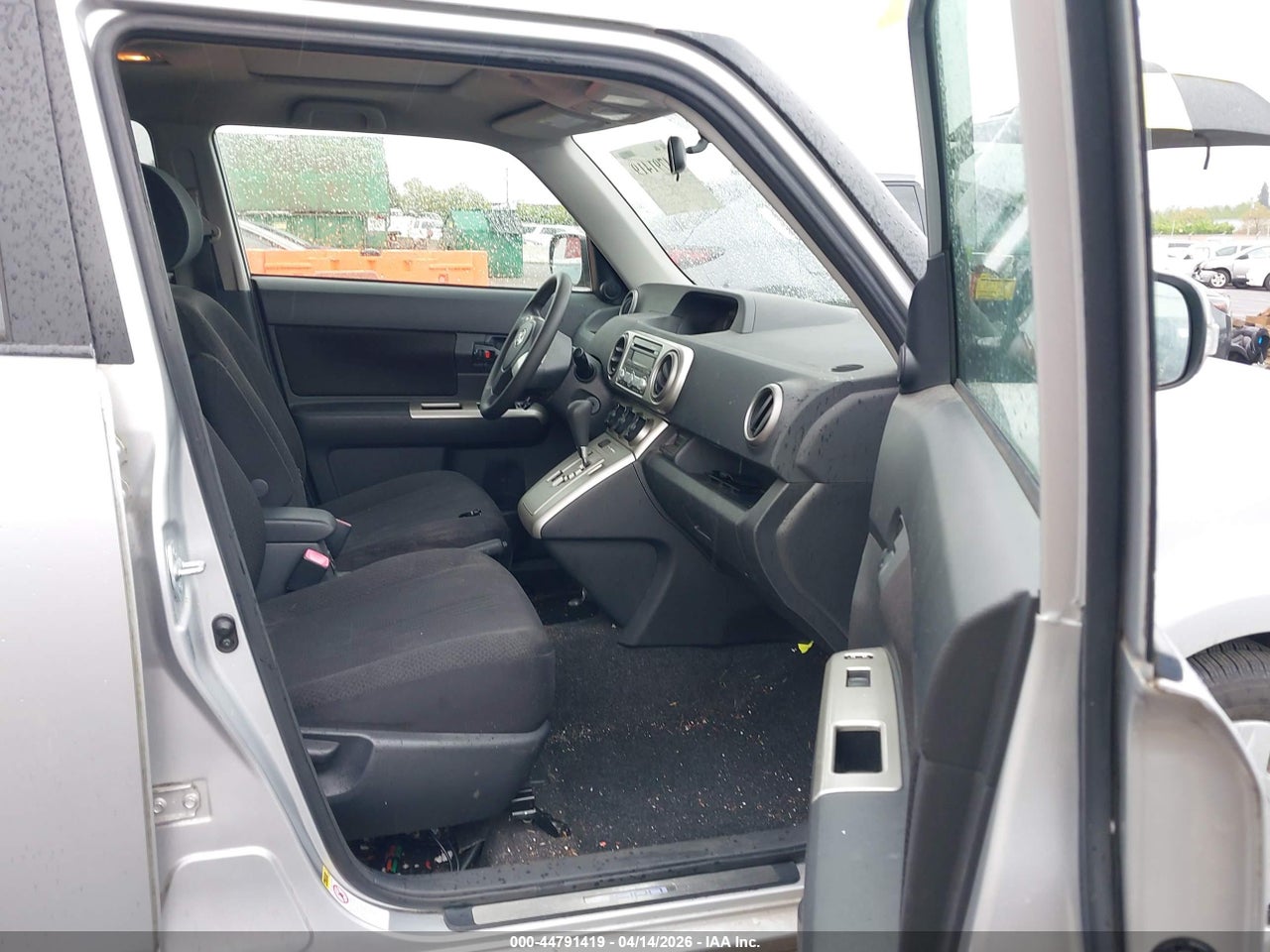 2008 SCION XB · 5/11