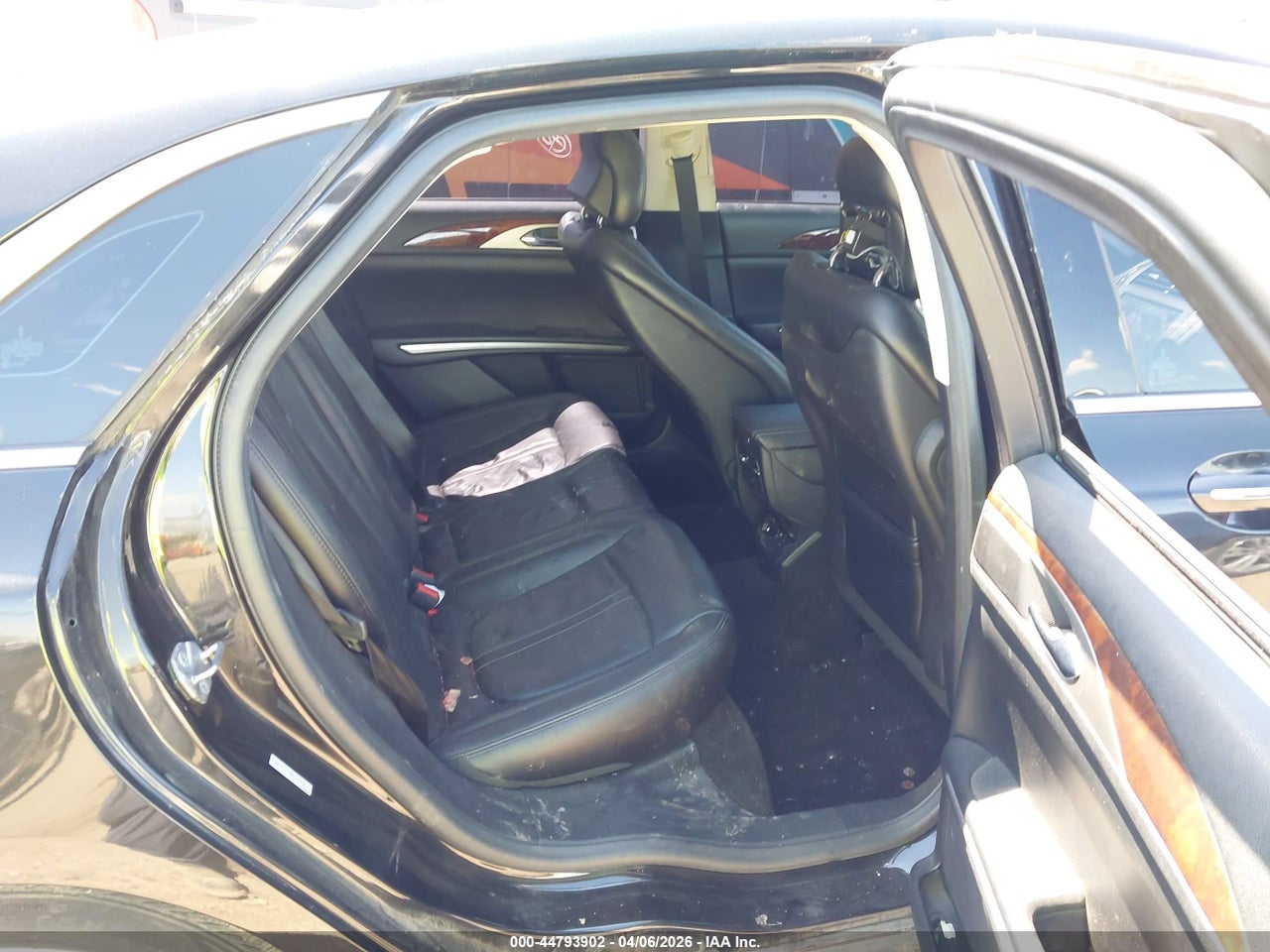 3LN6L2GK7FR****** · 2015 LINCOLN MKZ · 8/11
