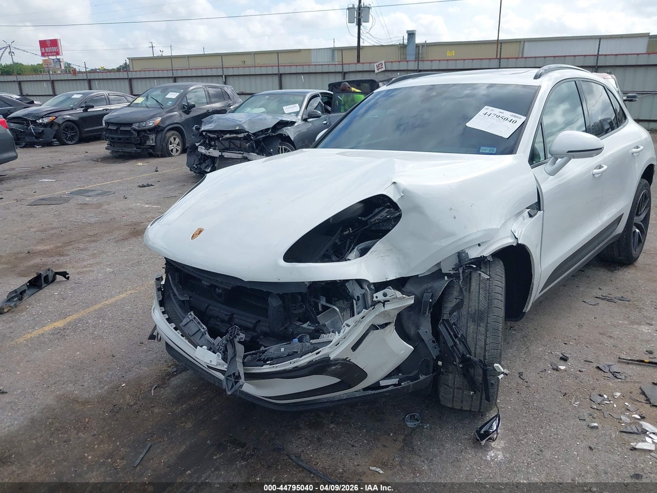 2023 PORSCHE MACAN T · 6/11