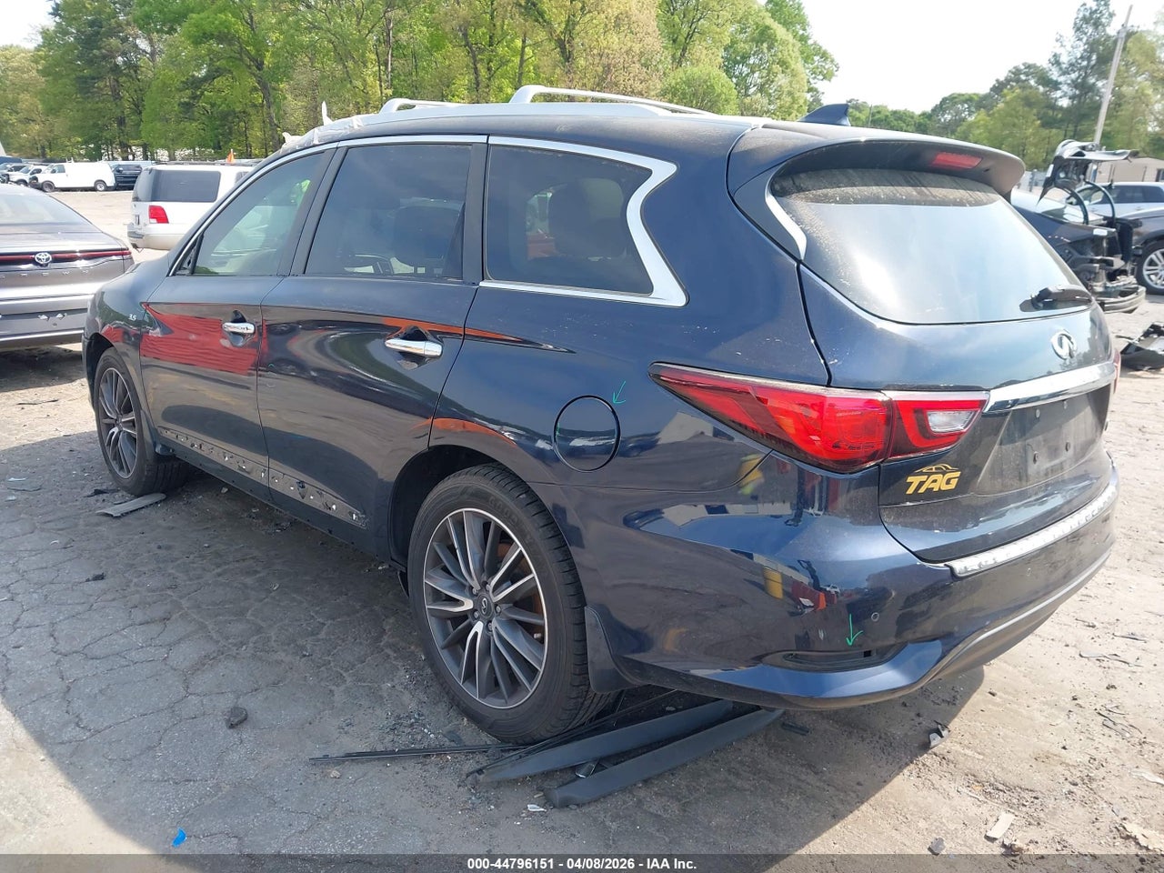 2020 INFINITI QX60 LUXE · 3/11