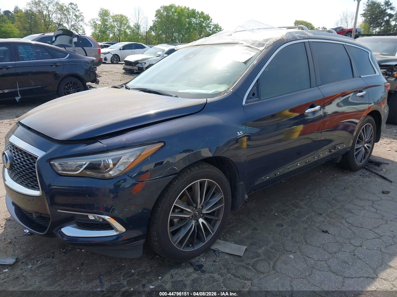 2020 INFINITI QX60 LUXE · 2/11