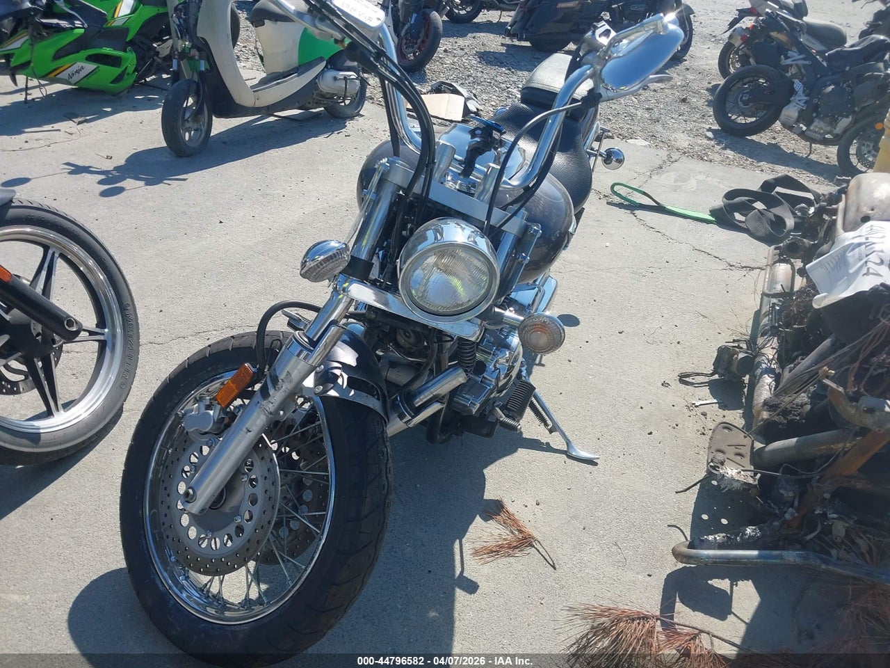 2005 YAMAHA XVS1100 A · 2/11
