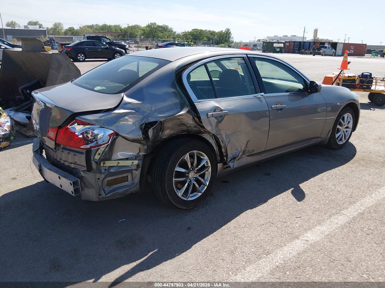 2007 INFINITI G35X · 4/11