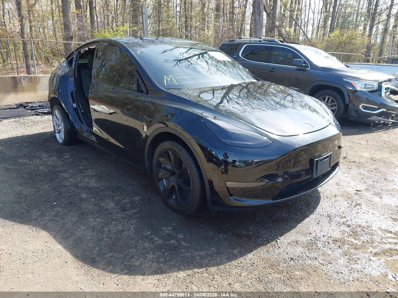 7SAYGDEE0RA****** · 2024 TESLA MODEL Y LONG RANGE DUAL MOTOR ALL-WHEEL DRIVE