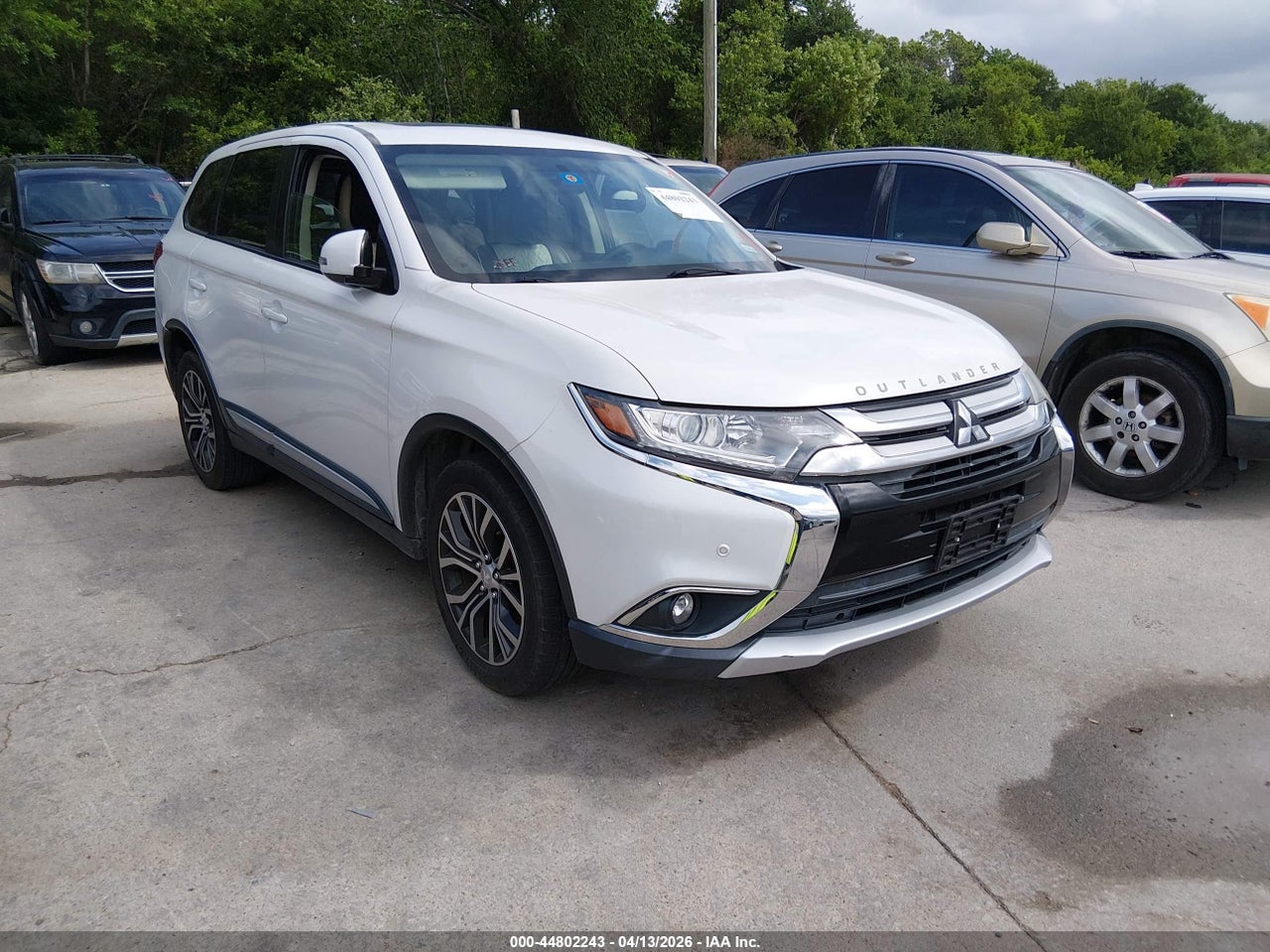 JA4AD3A34JZ****** · 2018 MITSUBISHI OUTLANDER SE