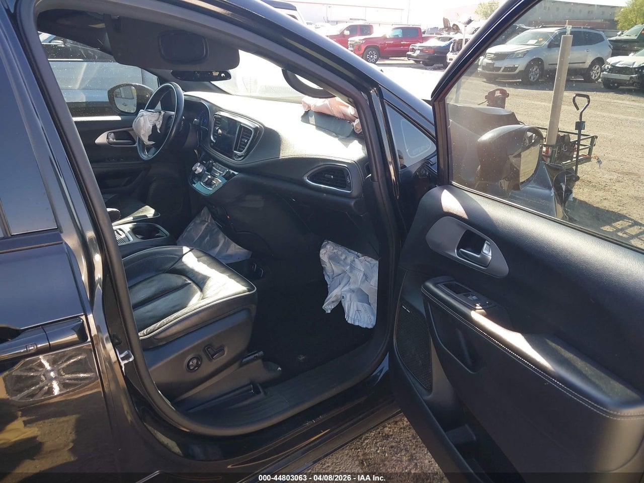 2019 CHRYSLER PACIFICA LIMITED · 5/11