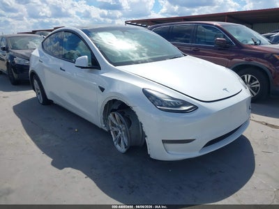 7SAYGDEE8PA****** · 2023 TESLA MODEL Y AWD/LONG RANGE DUAL MOTOR ALL-WHEEL DRIVE
