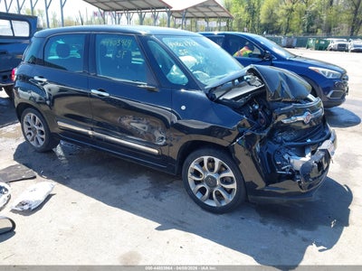 ZFBCFACH8HZ****** · 2017 FIAT 500L LOUNGE