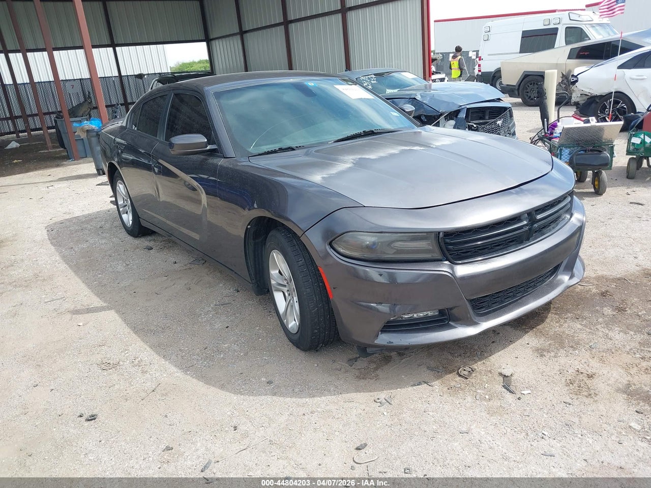 2C3CDXBG8HH****** · 2017 DODGE CHARGER SE RWD