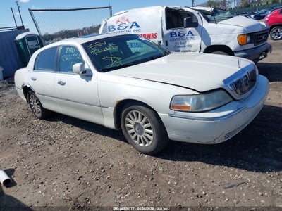 2004 LINCOLN TOWN CAR ULTIMATE
