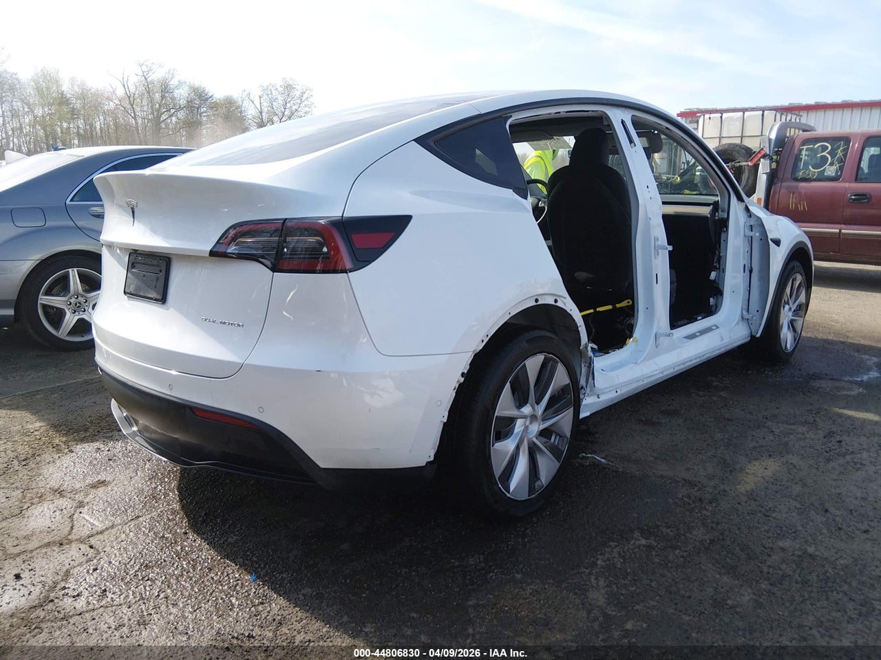 2022 TESLA MODEL Y LONG RANGE DUAL MOTOR ALL-WHEEL DRIVE · 4/11