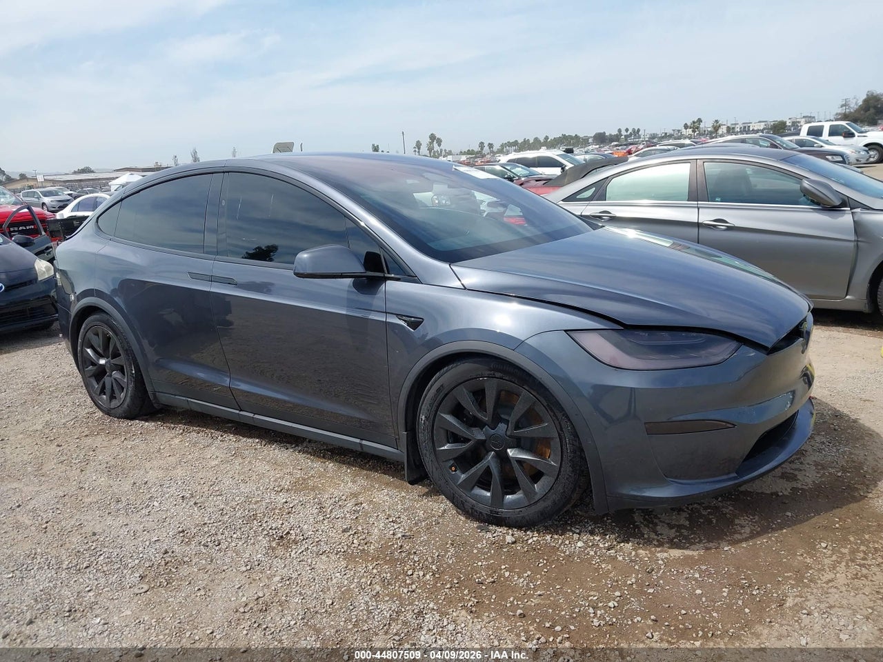 7SAXCBE65NF****** · 2022 TESLA MODEL X PLAID TRI MOTOR ALL-WHEEL DRIVE