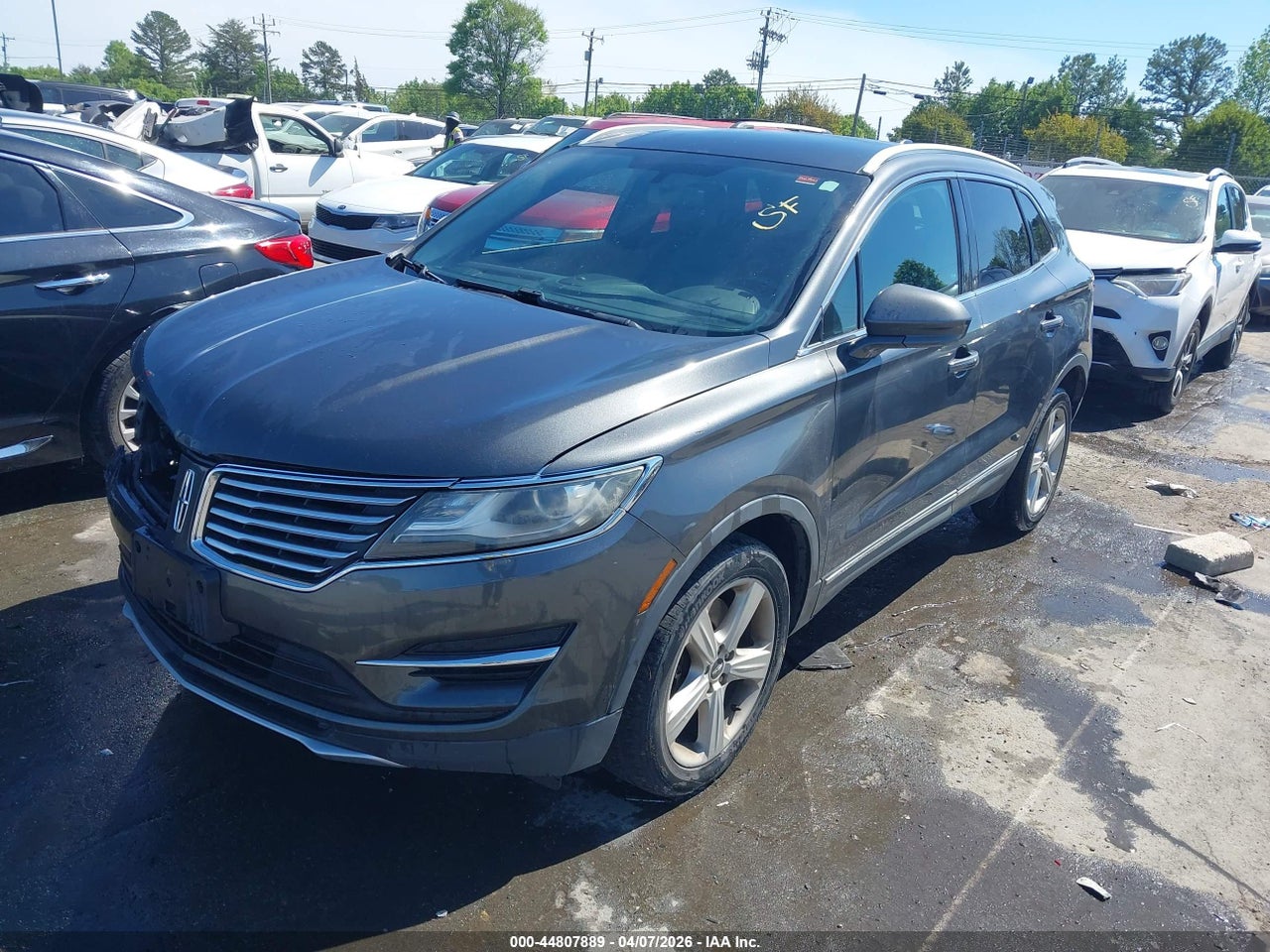 2017 LINCOLN MKC PREMIERE · 2/11