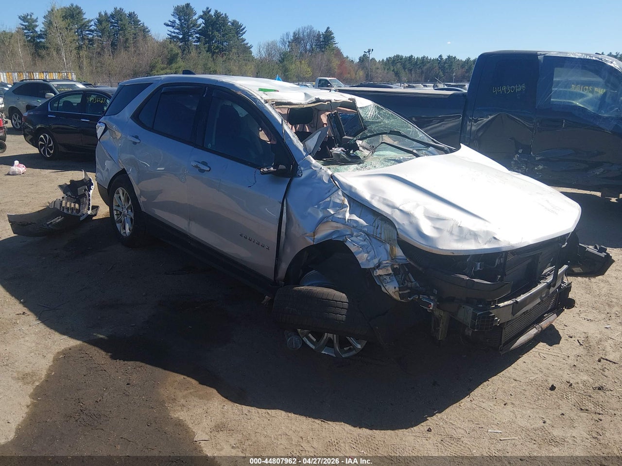2GNAXSEV5K6****** · 2019 CHEVROLET EQUINOX LS
