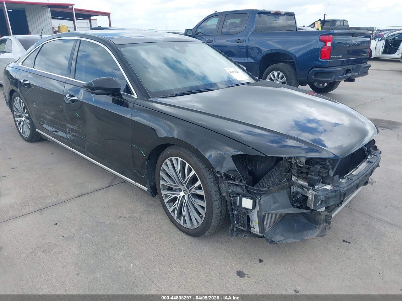 WAU8DAF83KN****** · 2019 AUDI A8 L 55