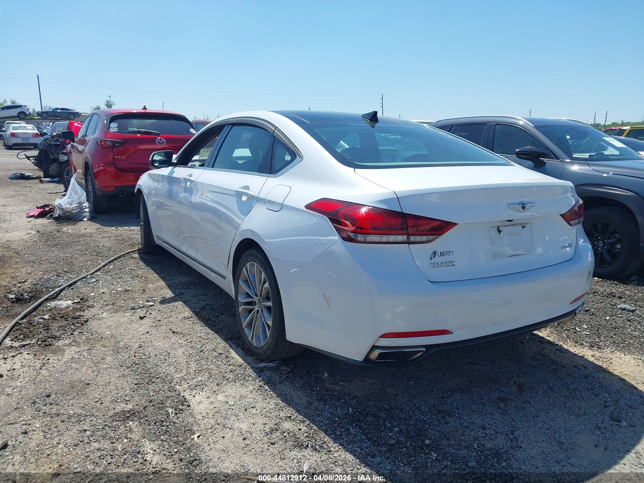2015 HYUNDAI GENESIS 3.8 · 3/11