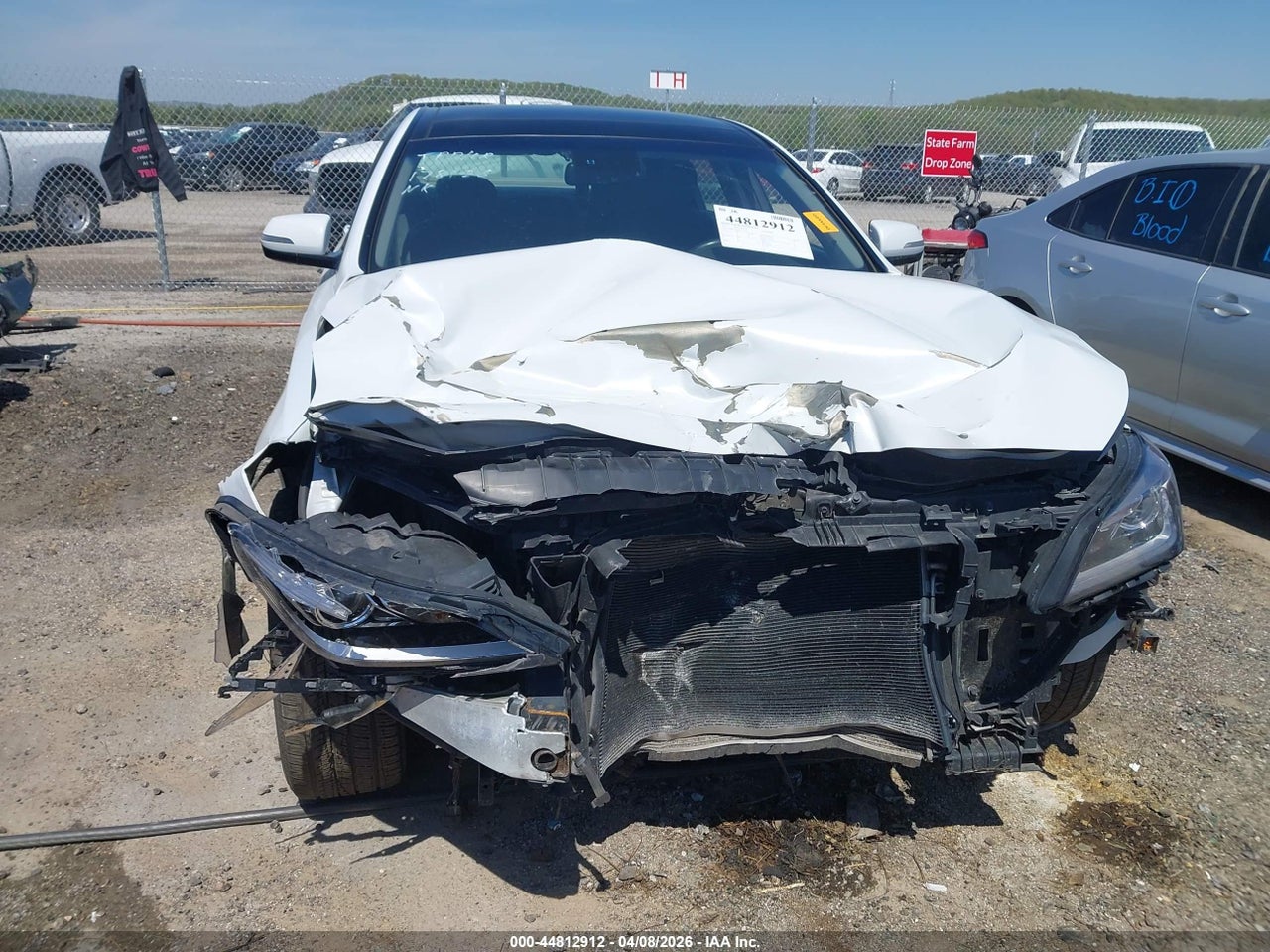 2015 HYUNDAI GENESIS 3.8 · 6/11