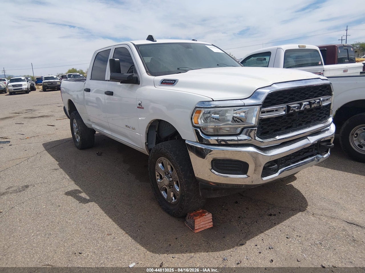 3C6UR5CL9KG****** · 2019 RAM 2500 TRADESMAN  4X4 6'4 BOX