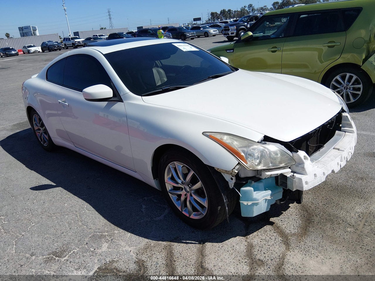 JNKCV64E88M****** · 2008 INFINITI G37 JOURNEY