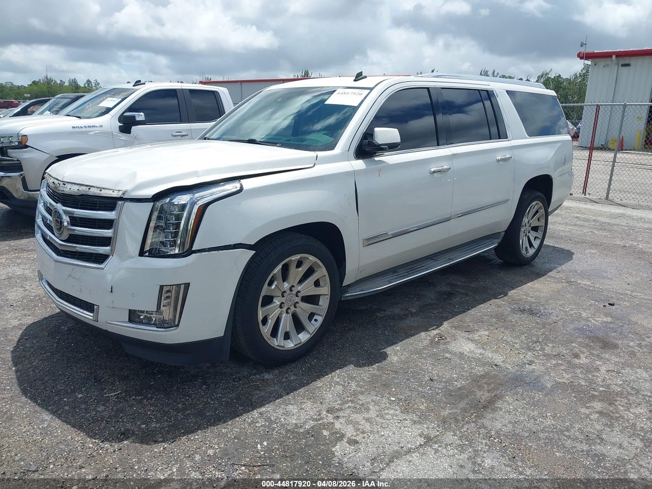 2015 CADILLAC ESCALADE ESV PREMIUM · 2/11