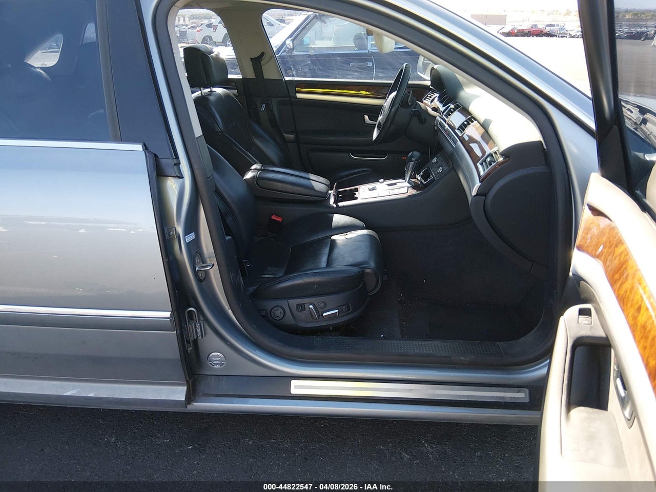 2010 AUDI A8 L 4.2 · 5/11
