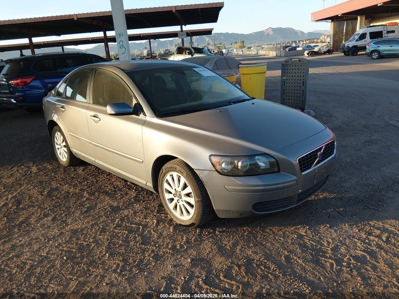 YV1MS382752****** · 2005 VOLVO S40 2.4I
