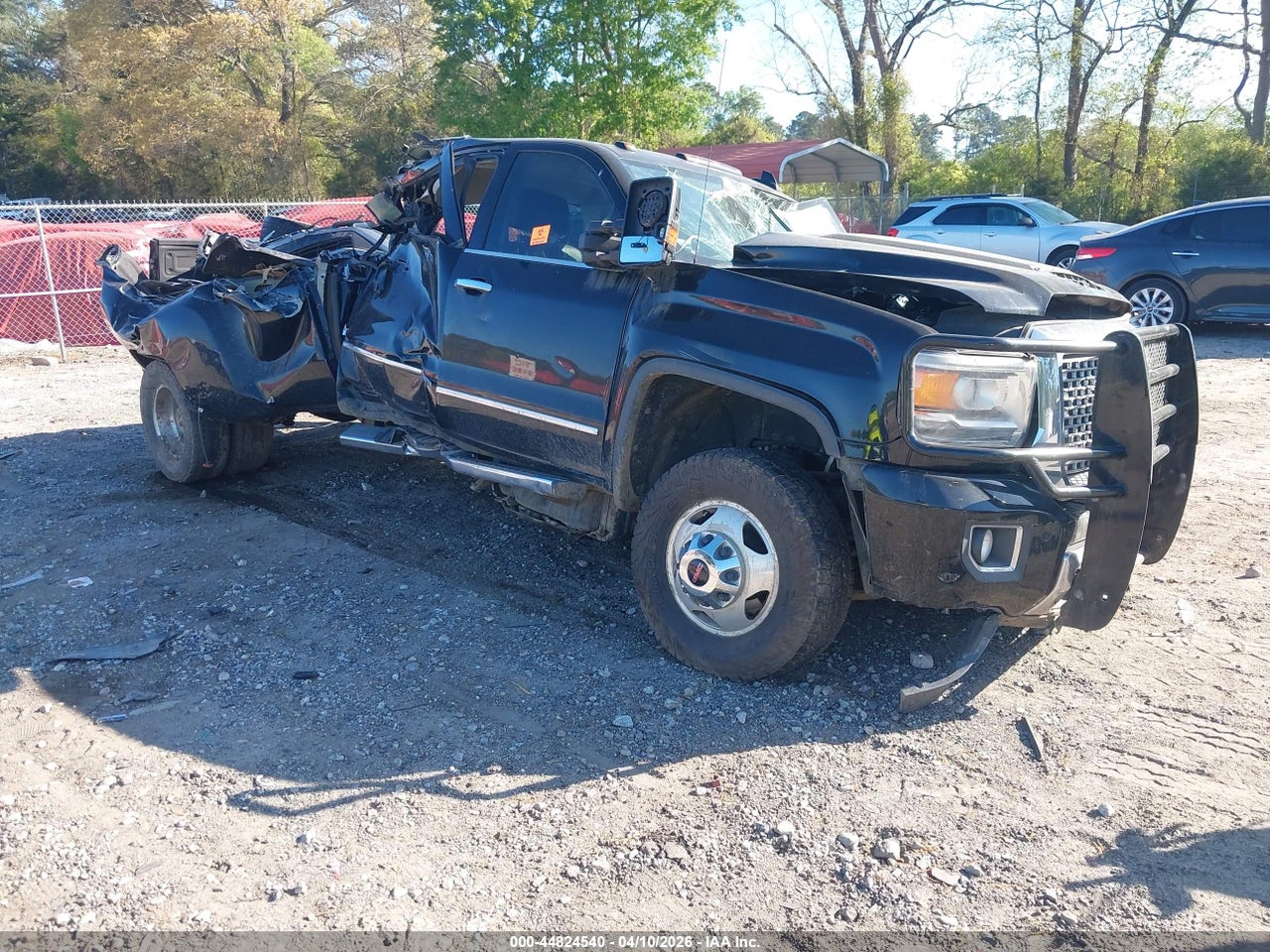 1GT42YEY6HF****** · 2017 GMC SIERRA 3500HD DENALI