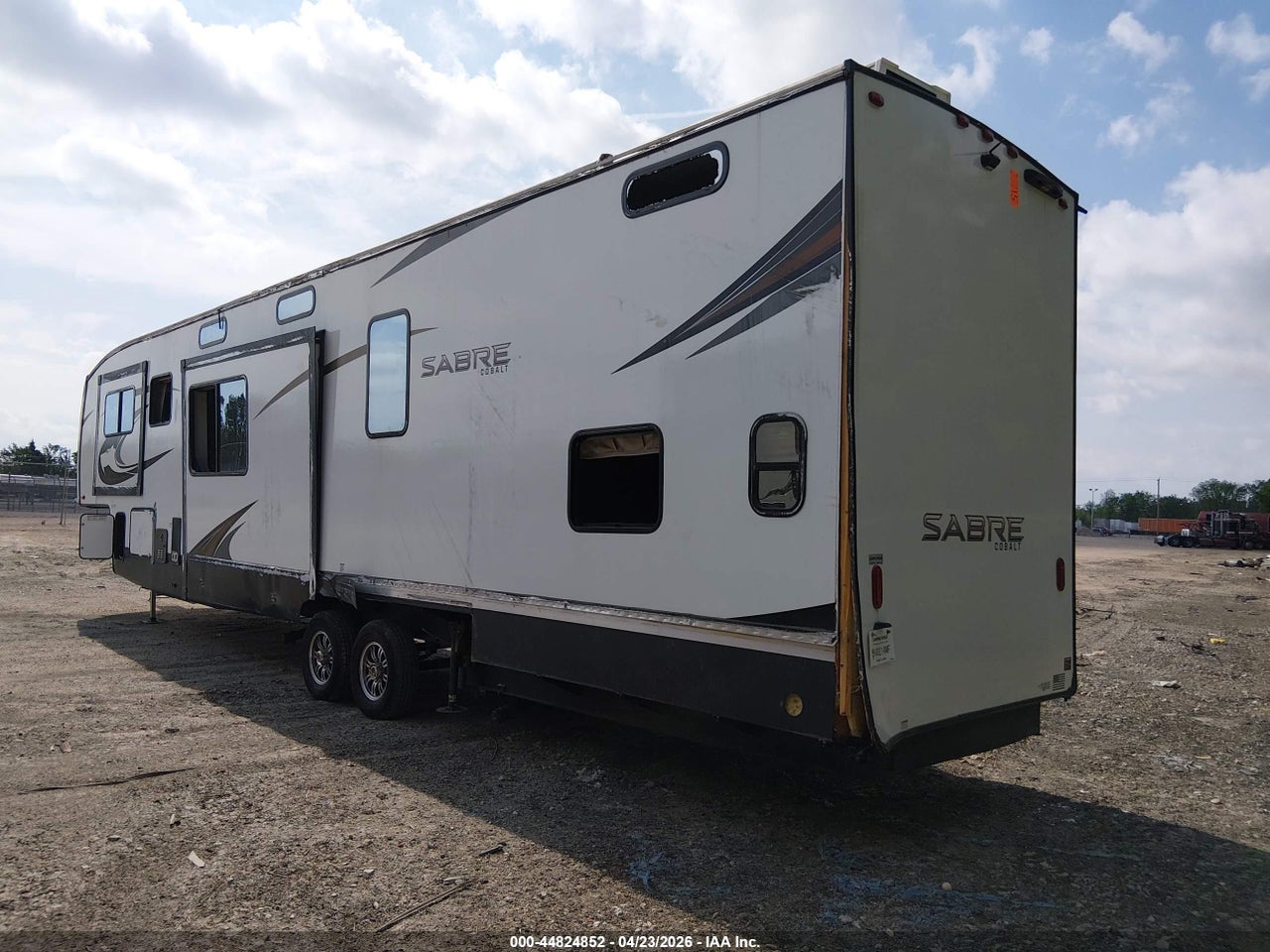 2023 FOREST RIVER TRAVEL TRAILER · 3/10