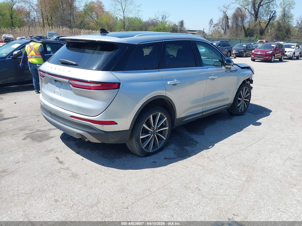 2020 LINCOLN CORSAIR RESERVE · 4/11