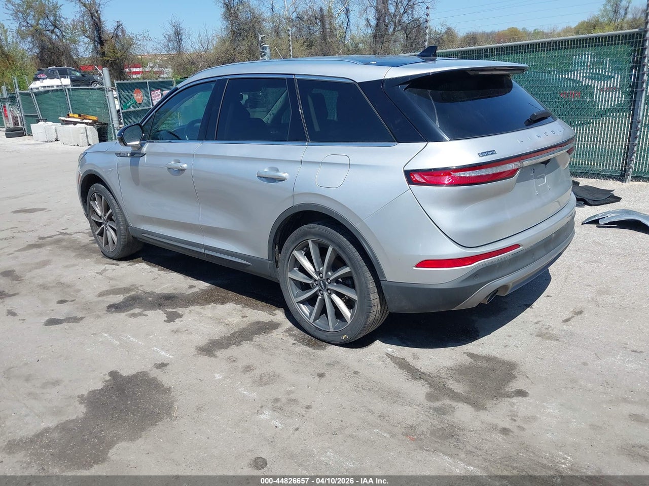 2020 LINCOLN CORSAIR RESERVE · 3/11
