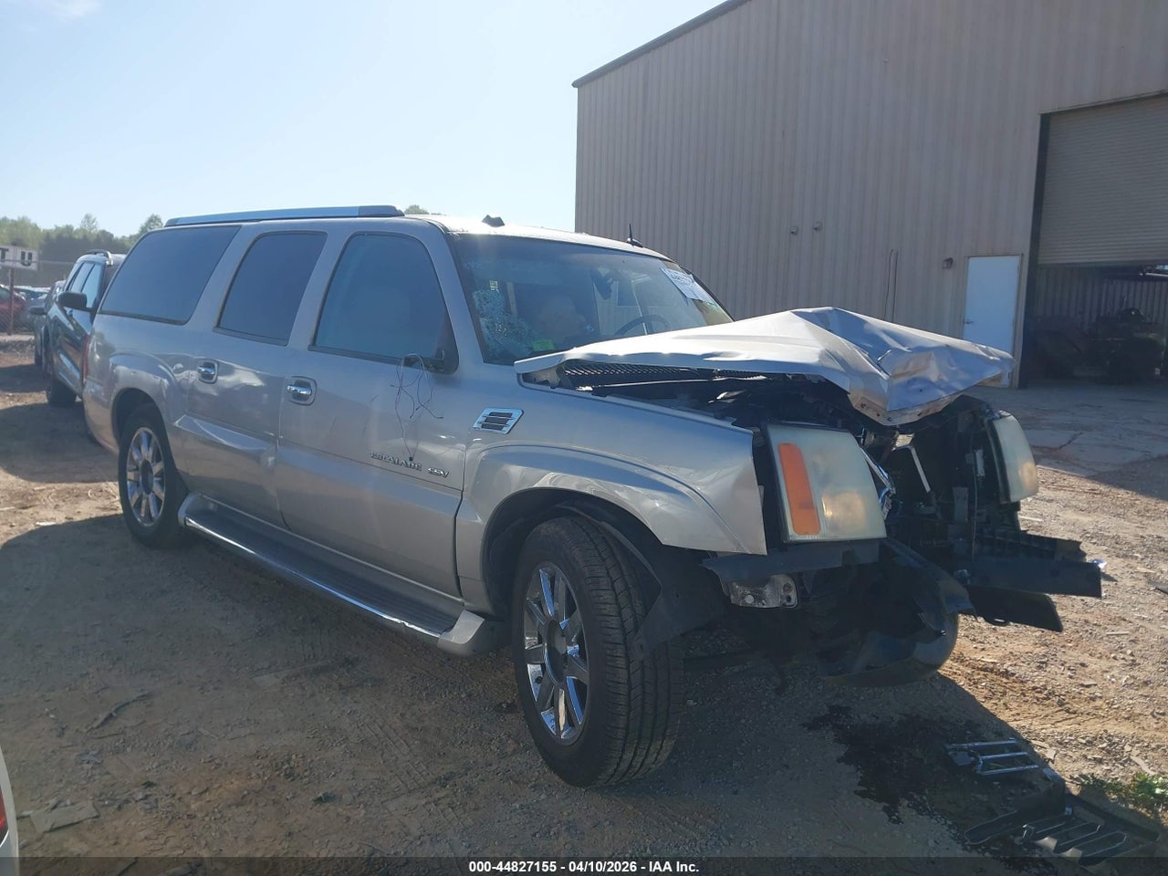 3GYFK66N84G****** · 2004 CADILLAC ESCALADE ESV PLATINUM EDITION