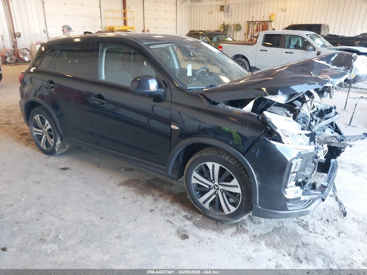 JA4ARUAU0PU****** · 2023 MITSUBISHI OUTLANDER SPORT 2.0 ES AWC