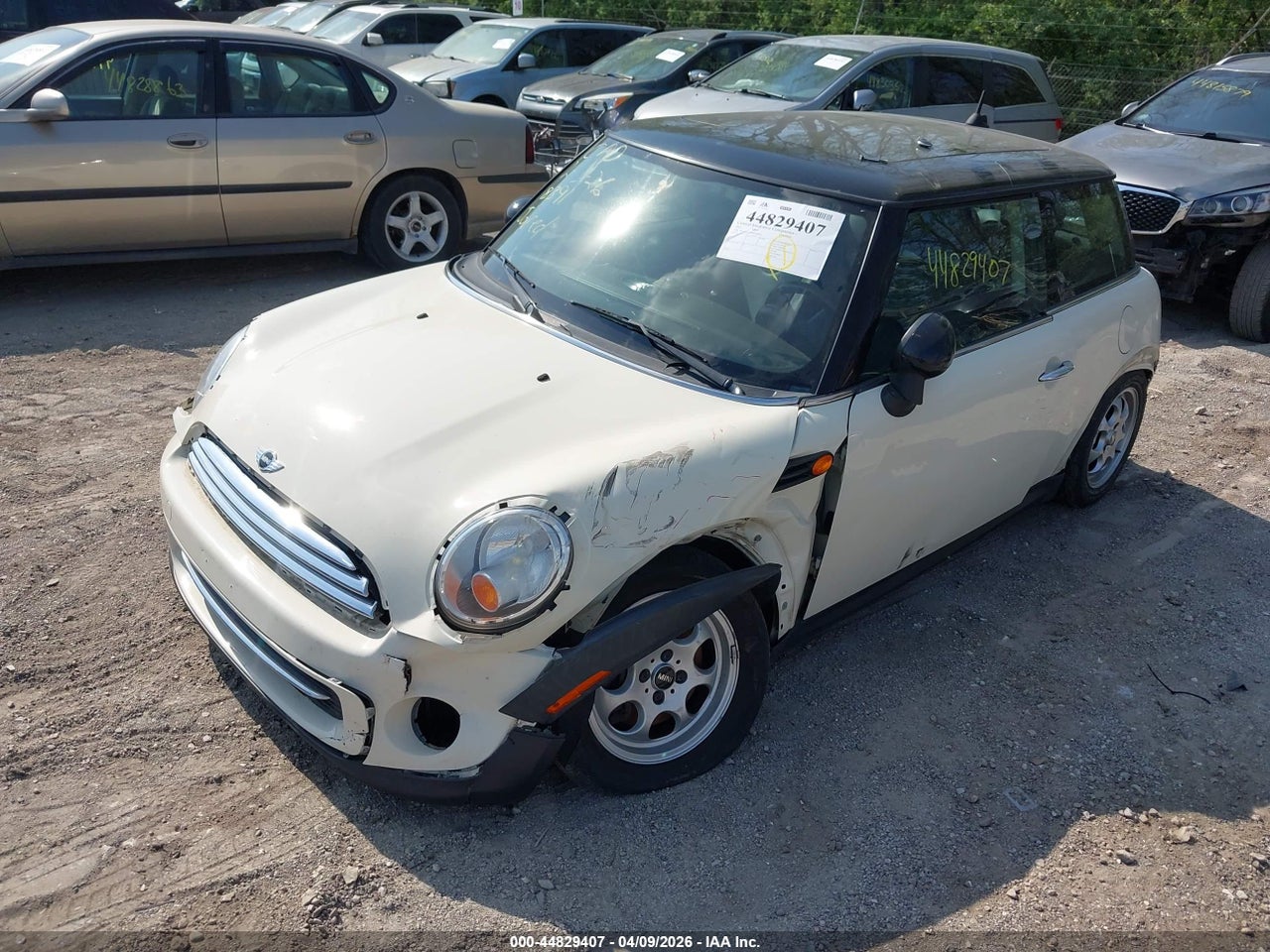 2012 MINI COOPER   · 2/11