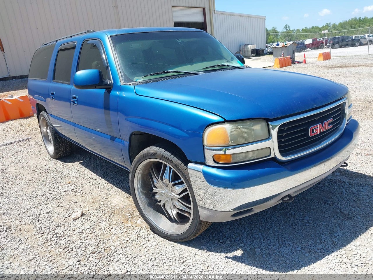 1GKEC16Z93J****** · 2003 GMC YUKON XL 1500 SLE