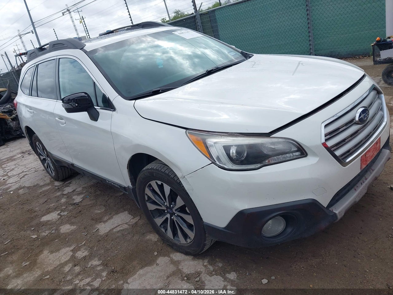 4S4BSENC4H3****** · 2017 SUBARU OUTBACK 3.6R LIMITED