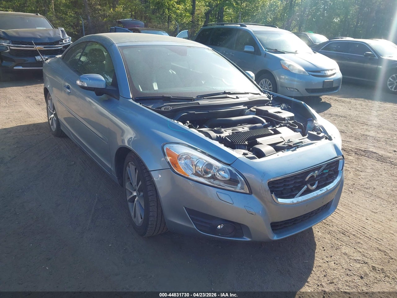 YV1672MC0BJ****** · 2011 VOLVO C70 T5