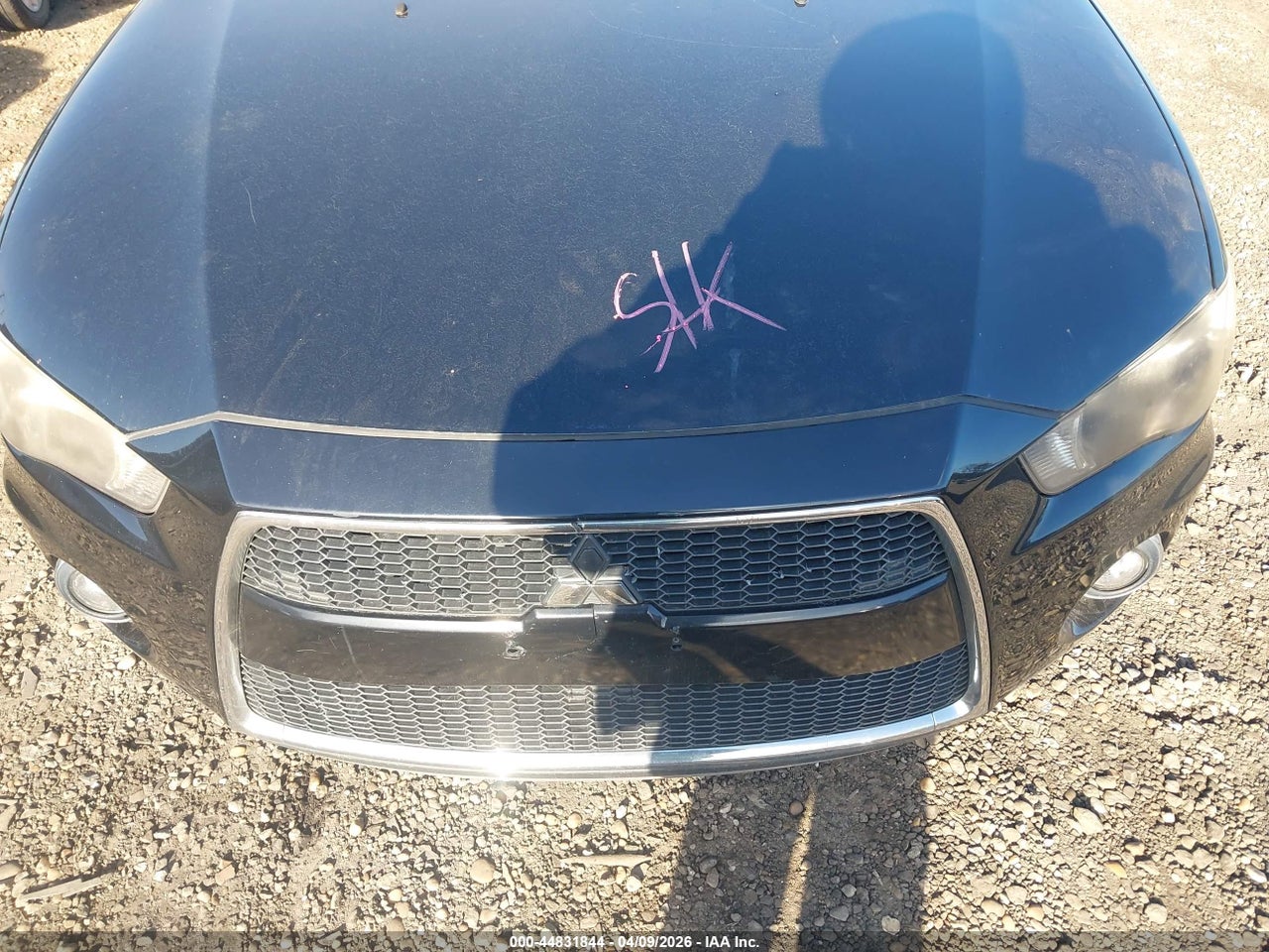 2011 MITSUBISHI OUTLANDER SE · 6/10