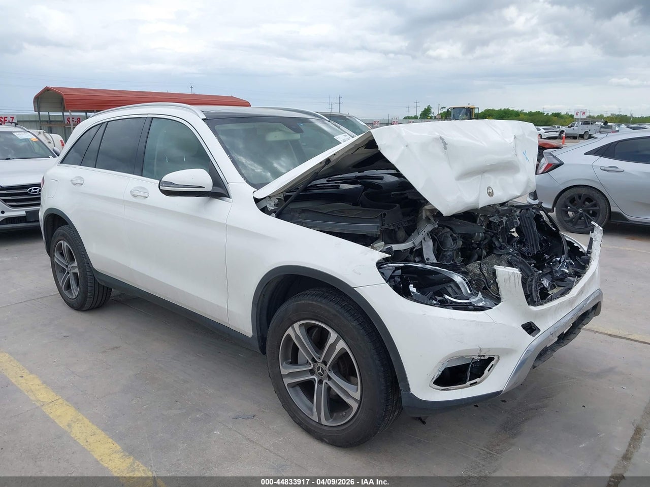 WDC0G4JB3KV****** · 2019 MERCEDES-BENZ GLC 300