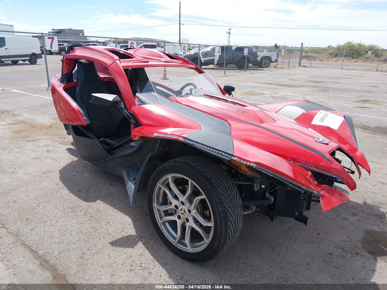 57XAAPHD3M8****** · 2021 POLARIS SLINGSHOT SL