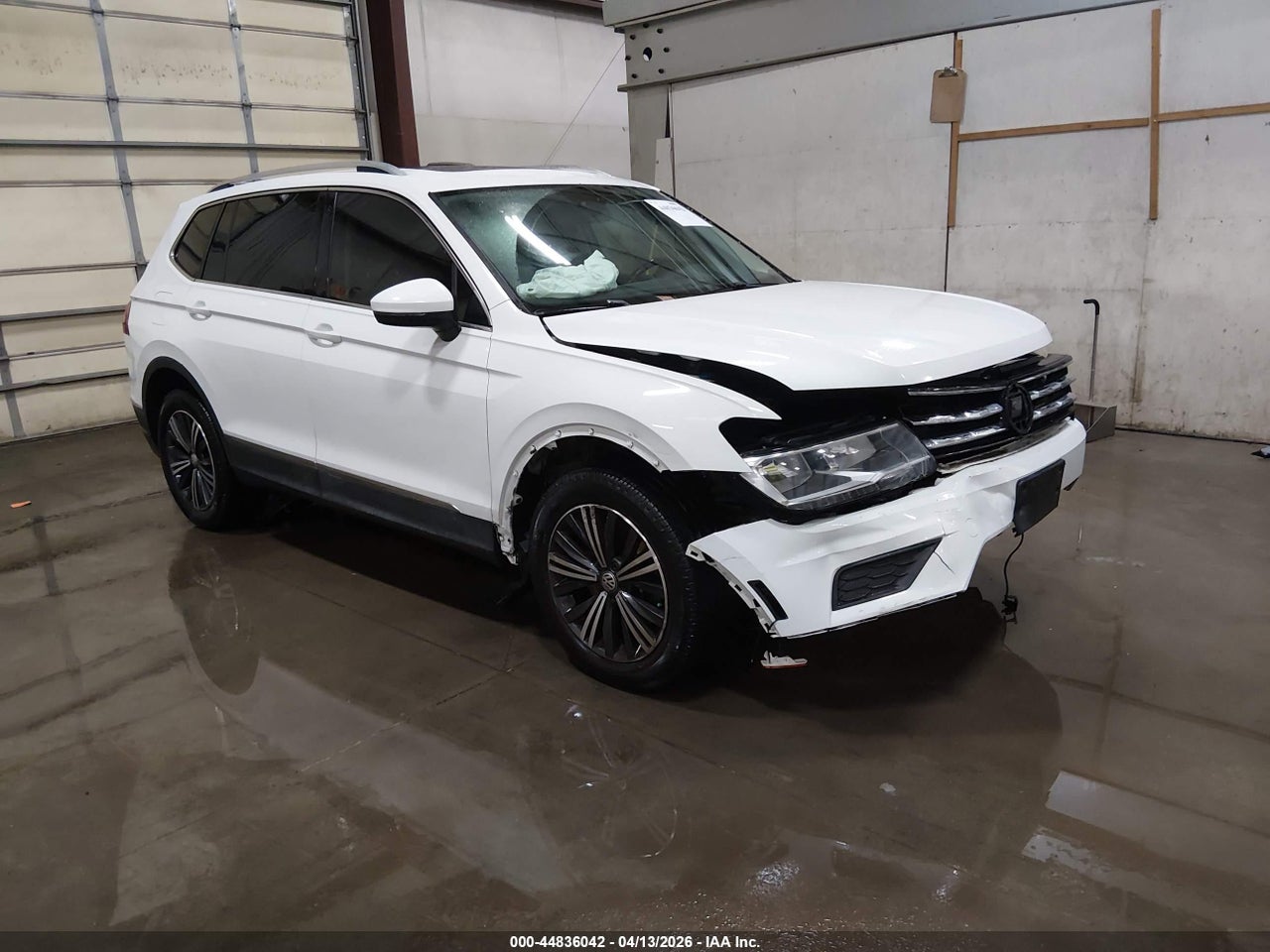 3VV3B7AX2JM****** · 2018 VOLKSWAGEN TIGUAN 2.0T SE/2.0T SEL