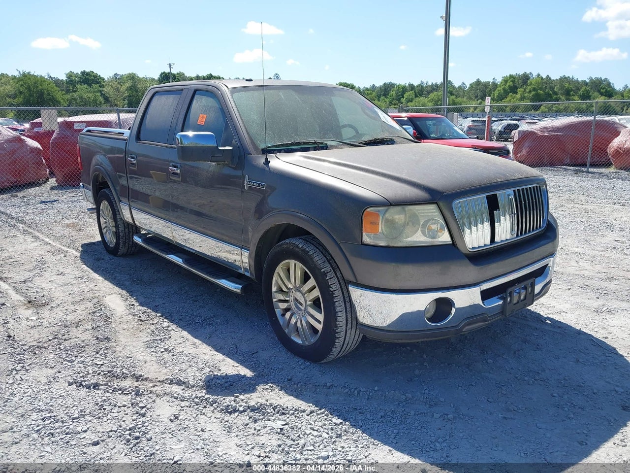 5LTPW16556F****** · 2006 LINCOLN MARK LT