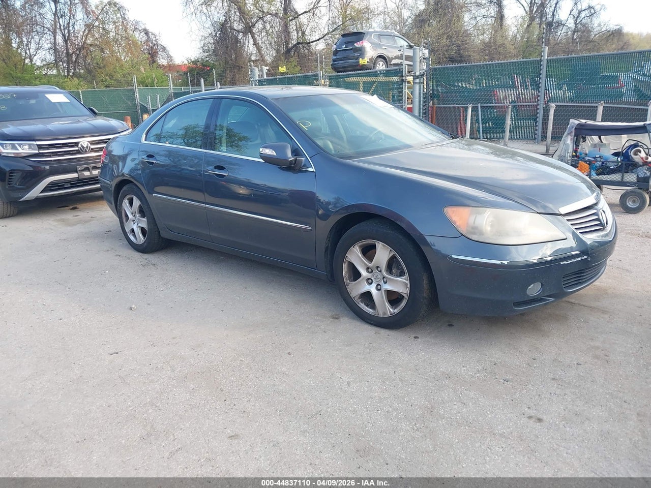 JH4KB16555C****** · 2005 ACURA RL 3.5